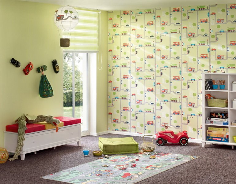 детская комната с декором из физелиновых обоев